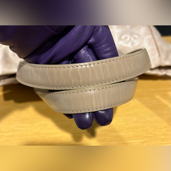 Chanel Tote in Beige. Authentic and pre-owned. Low price!!! - Picture 4 of 7